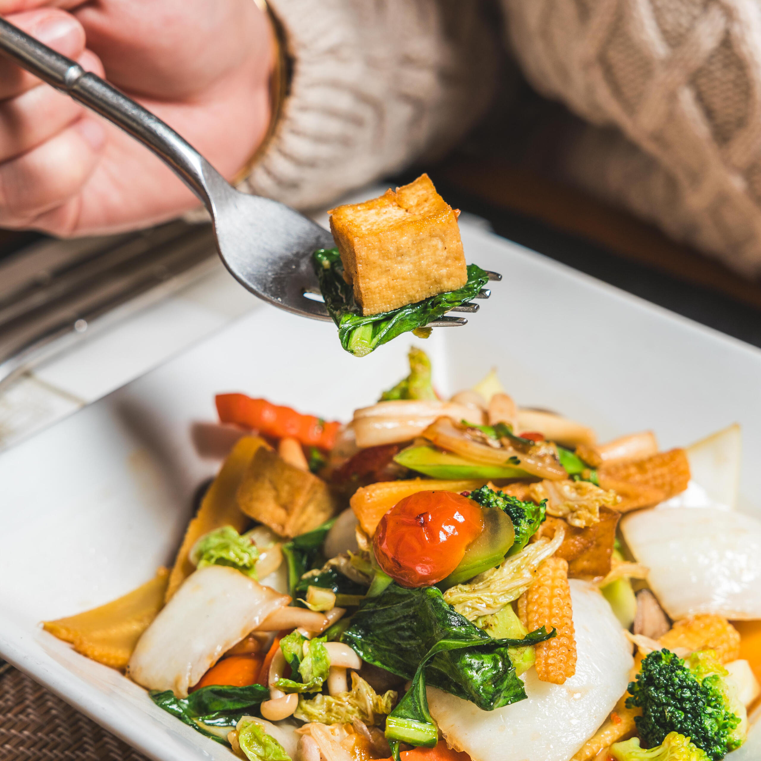 Pad Pak Tofu - Khun Akorn